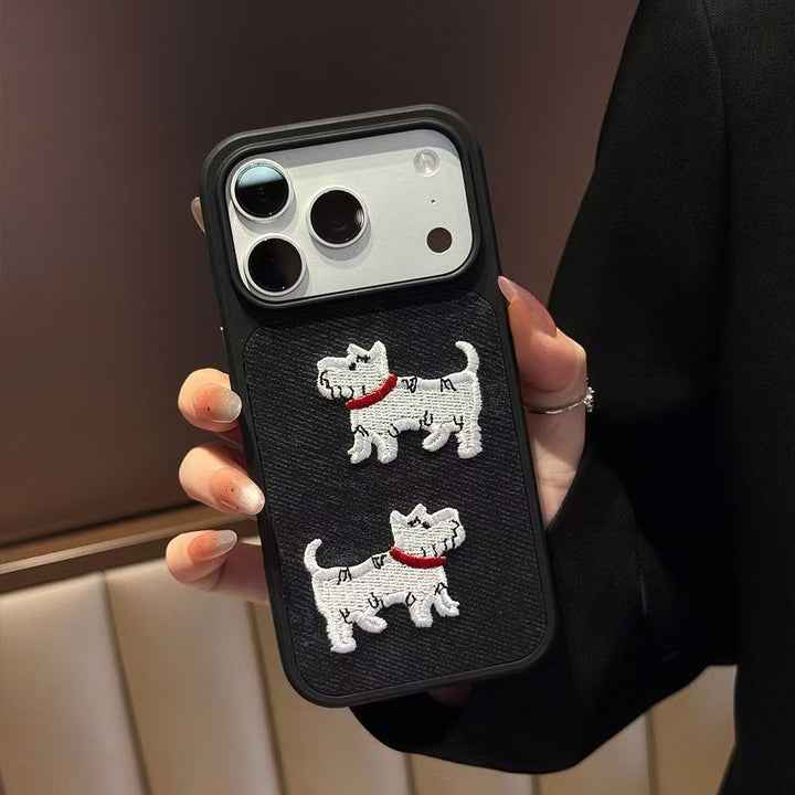 Discover the Elegance of the Chinese-Style Embroidered Phone Case